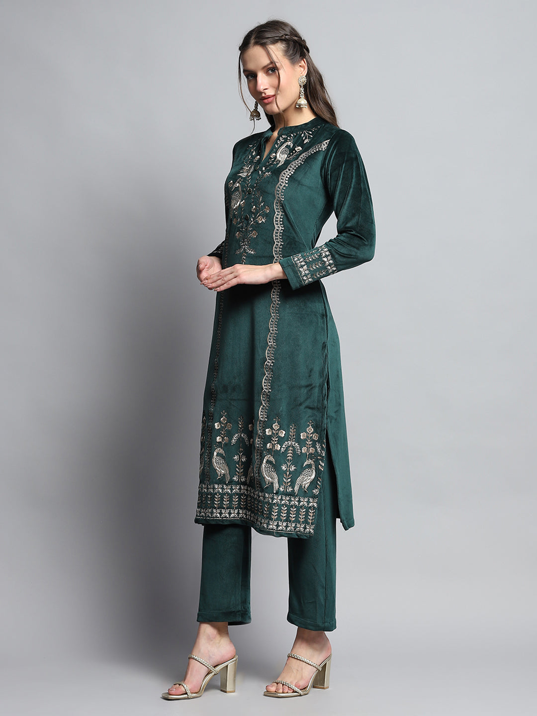 Women Green Self Design Round Neck Full Sleeve Kurti Set for Winter