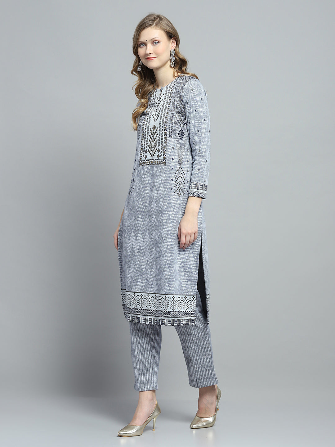 Women Sky Blue Self Design Round Neck Full Sleeve Kurti Set for Winter