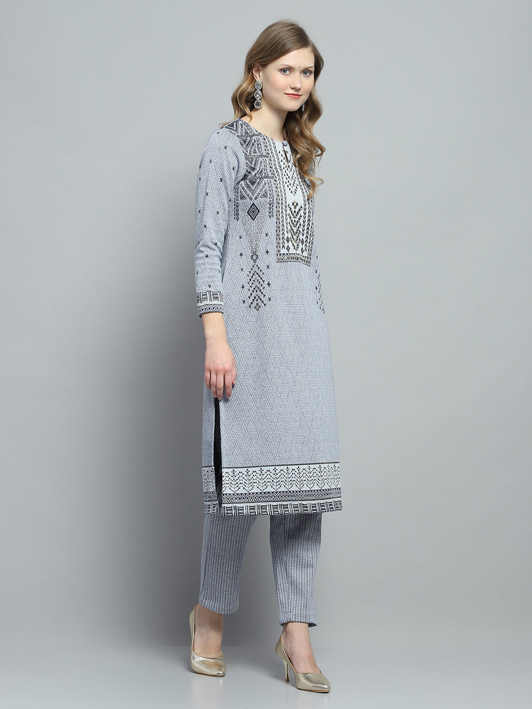 Women Sky Blue Self Design Round Neck Full Sleeve Kurti Set for Winter