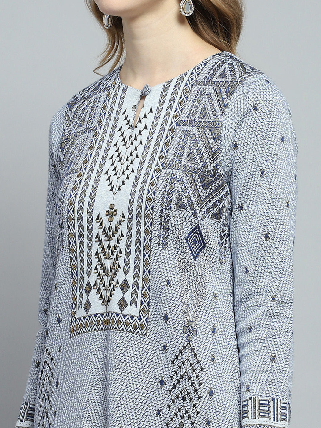 Women Sky Blue Self Design Round Neck Full Sleeve Kurti Set for Winter