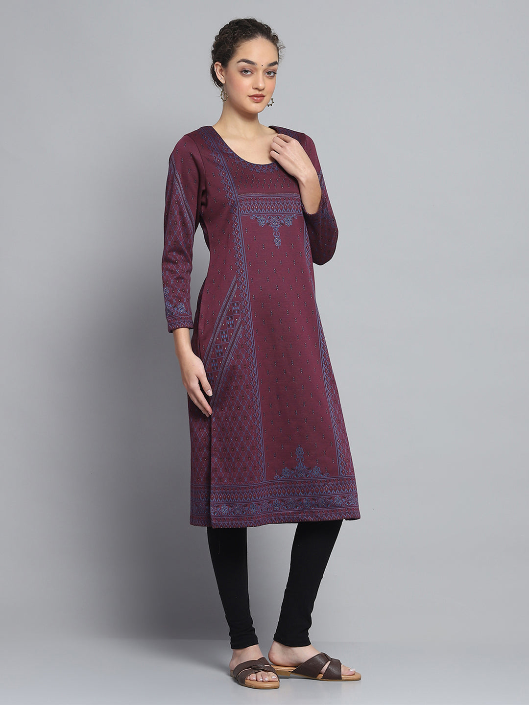 Women Maroon Self Design Round Neck Full Sleeve Winter Kurti