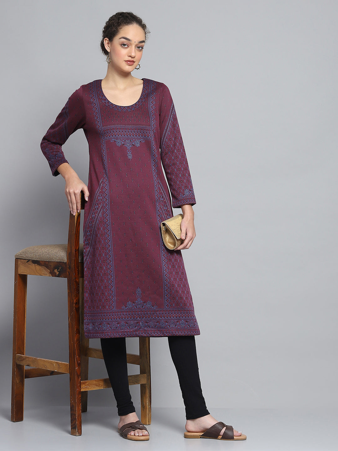Women Maroon Self Design Round Neck Full Sleeve Winter Kurti