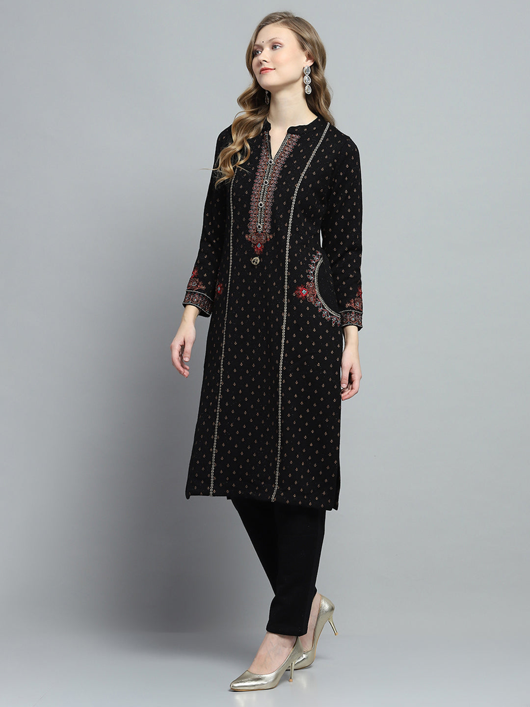 Women Black Self Design Round Neck Full Sleeve Kurti Set for Winter