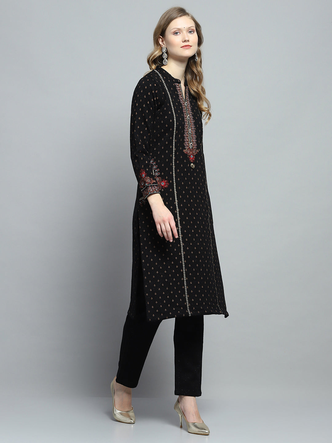 Women Black Self Design Round Neck Full Sleeve Kurti Set for Winter
