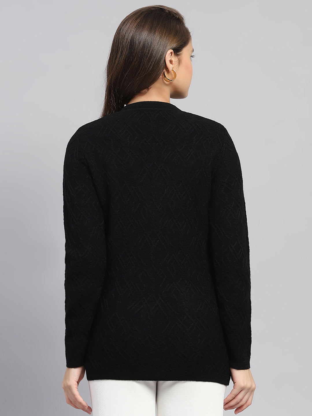 Women Black Self Design V Neck Full Sleeve Cardigan