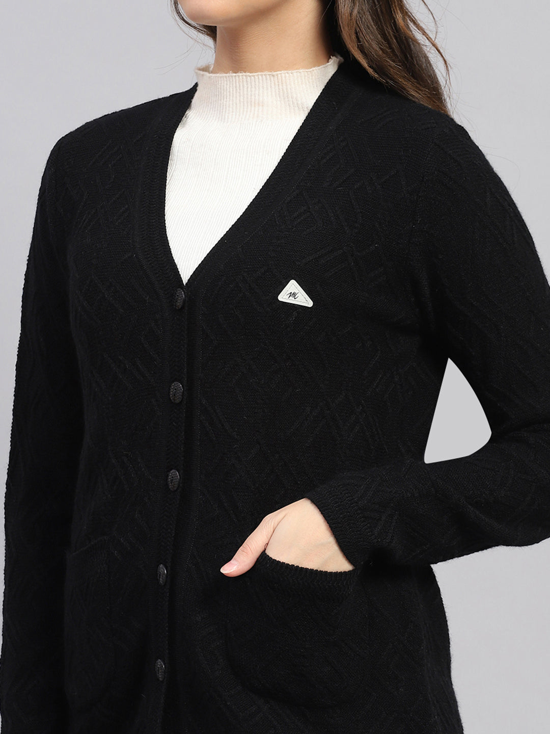Women Black Self Design V Neck Full Sleeve Cardigan