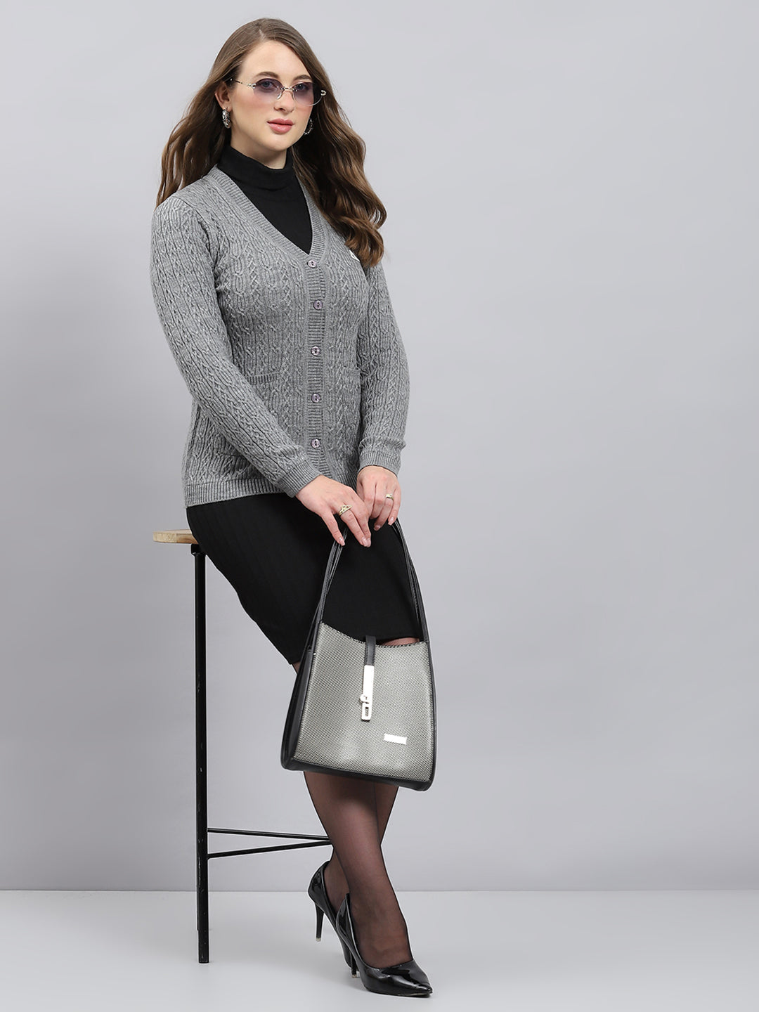 Women Grey Self Design V Neck Full Sleeve Cardigan