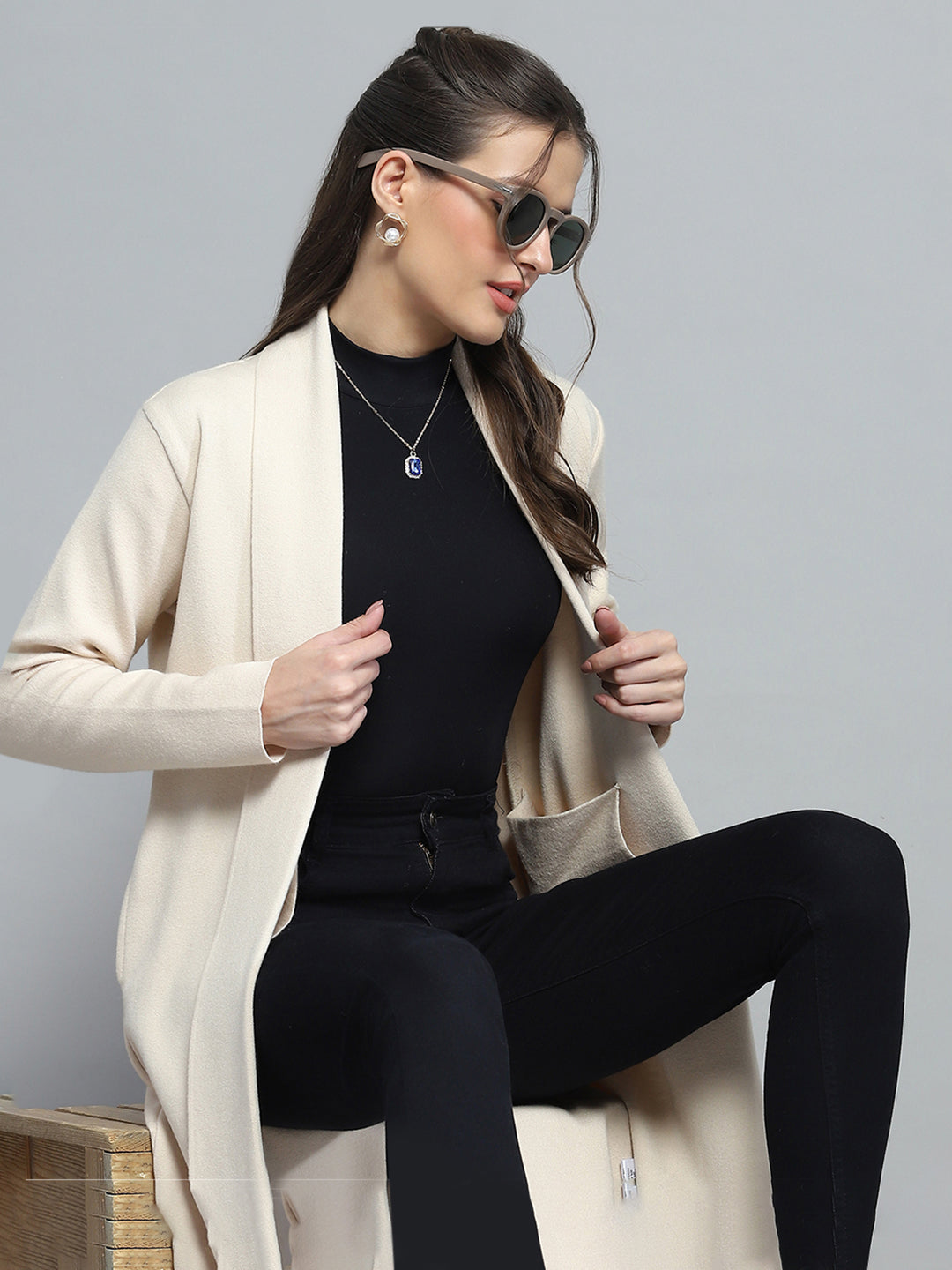Women Beige Solid Notch Lapel Collar Full Sleeve Cardigan