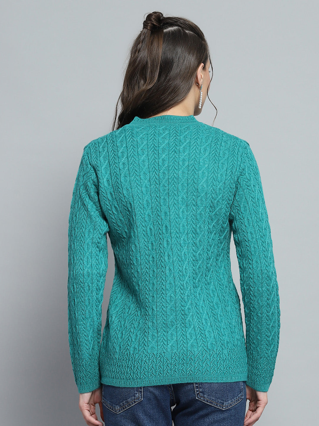 Women Green Self Design V Neck Full Sleeve Cardigan