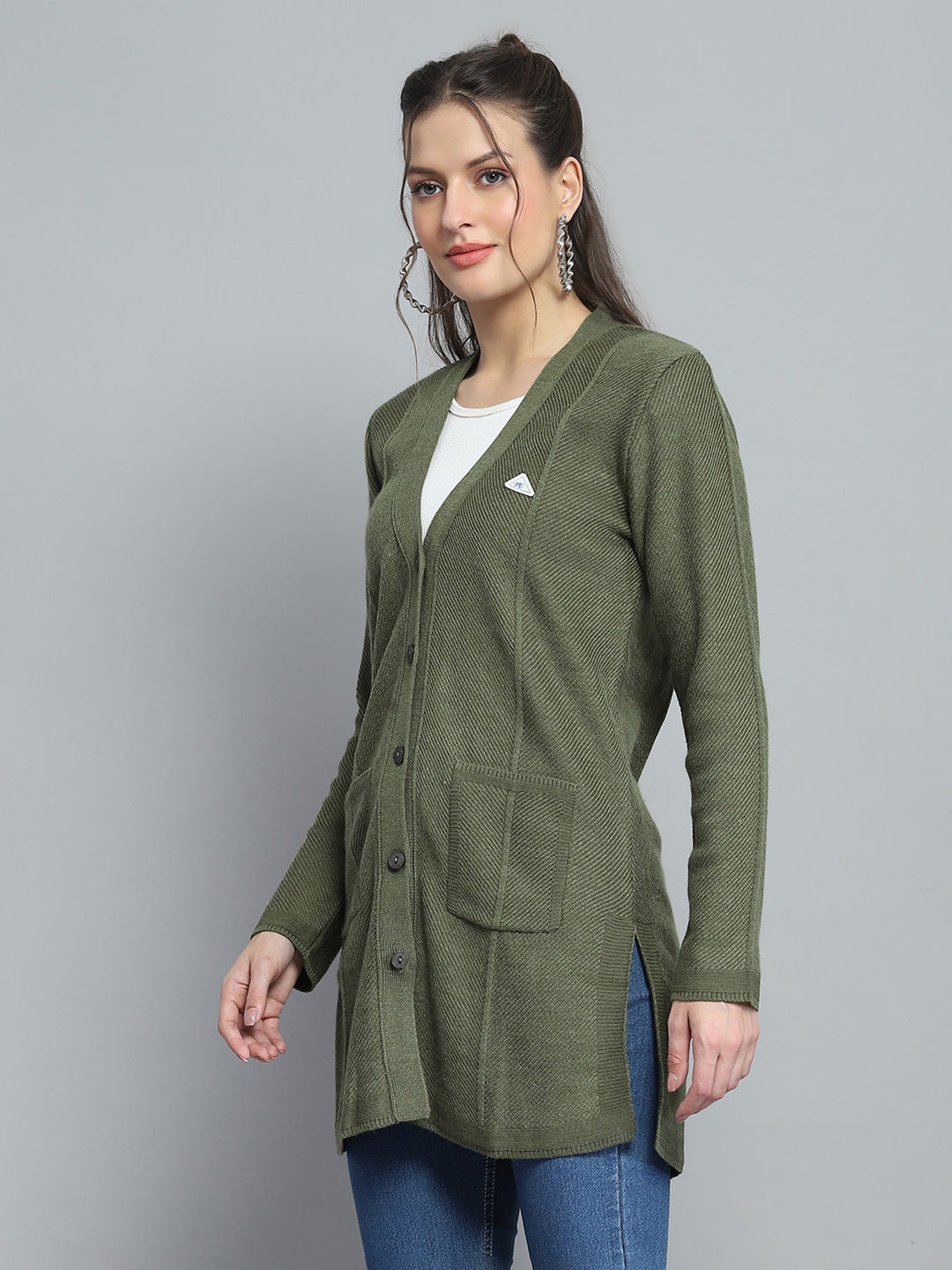 Women Green Self Design V Neck Full Sleeve Cardigan