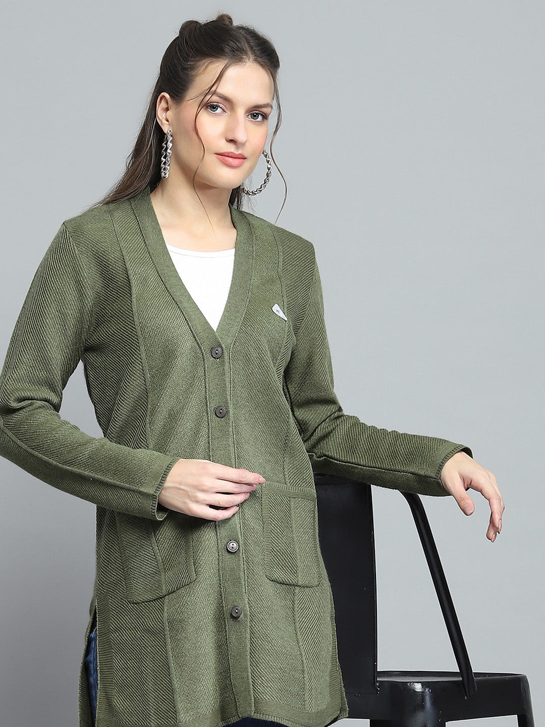 Women Green Self Design V Neck Full Sleeve Cardigan