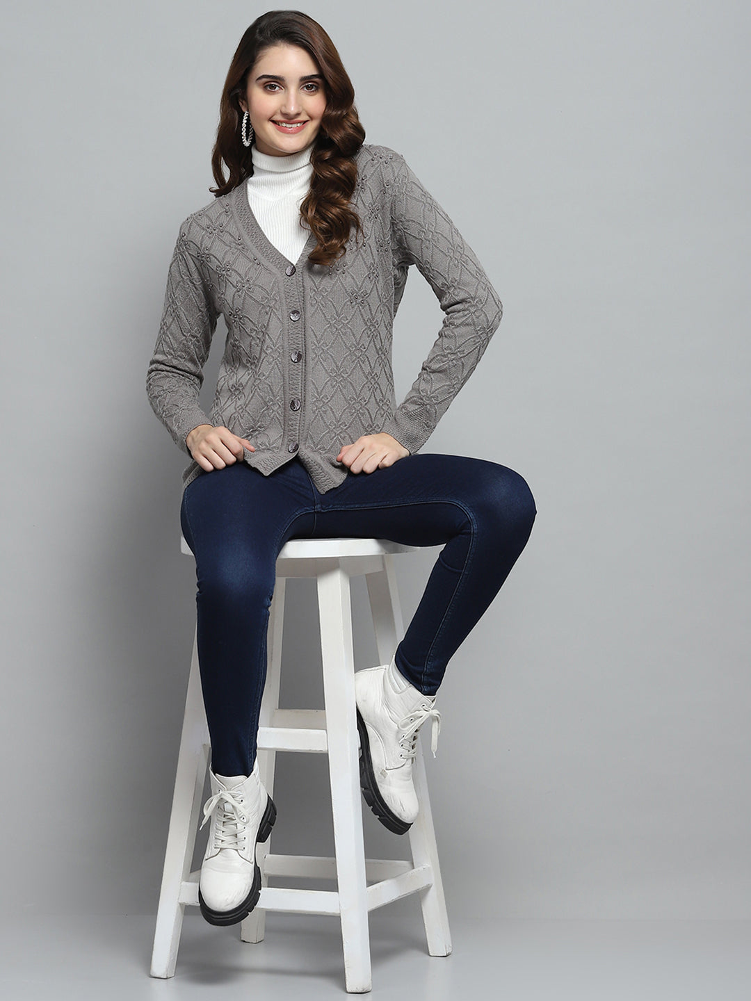 Women Grey Self Design V Neck Full Sleeve Cardigan
