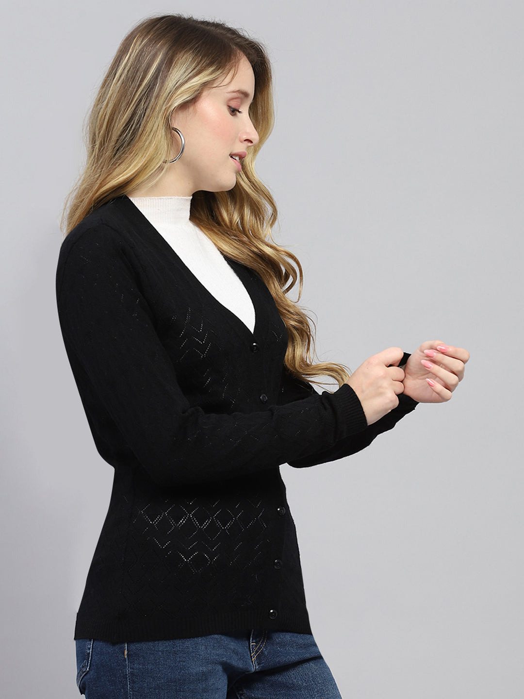 Women Black Self Design V Neck Full Sleeve Cardigan