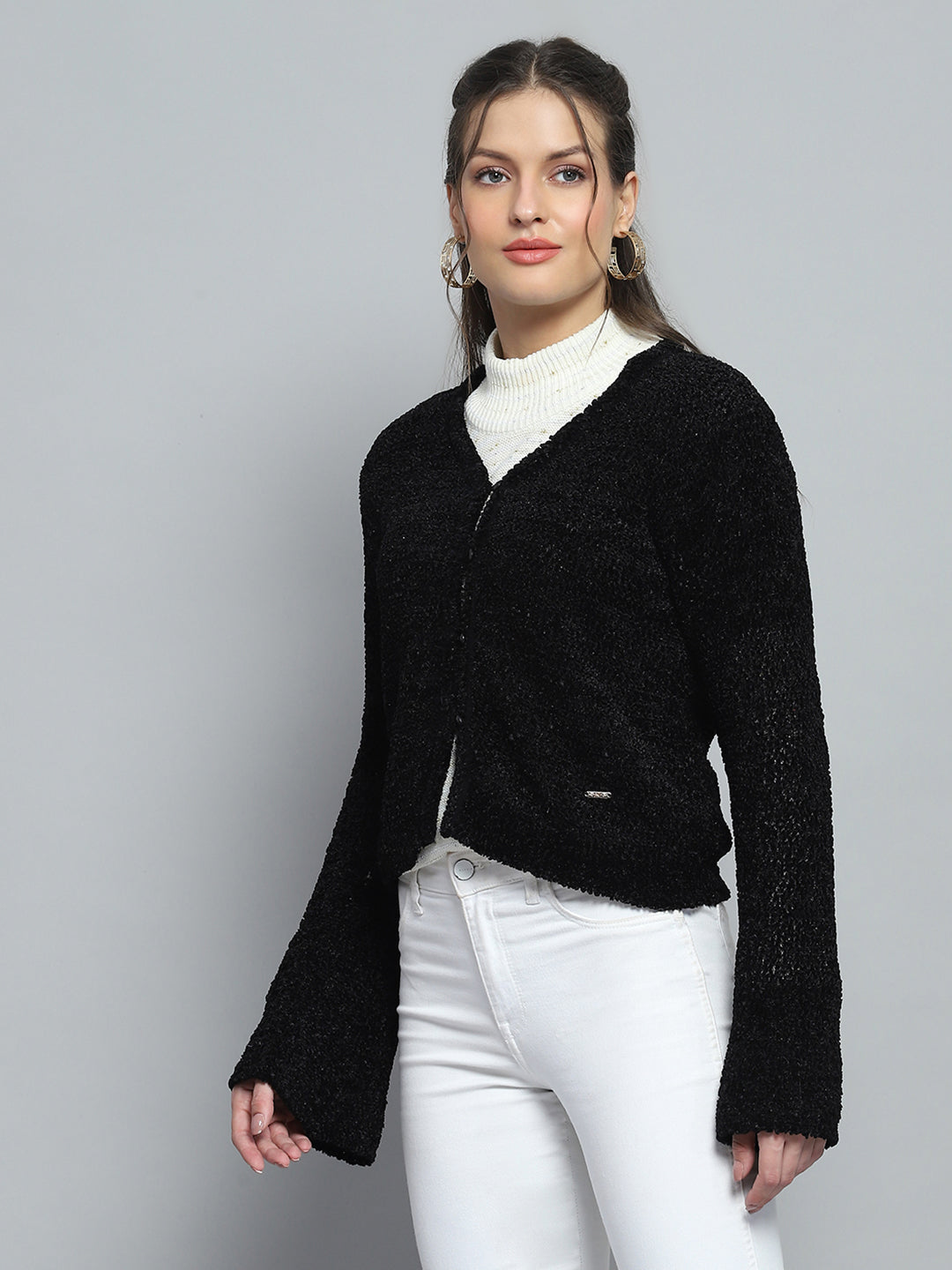 Women Black Self Design V Neck Full Sleeve Cardigan