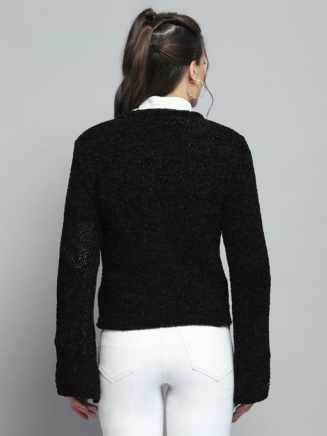 Women Black Self Design V Neck Full Sleeve Cardigan