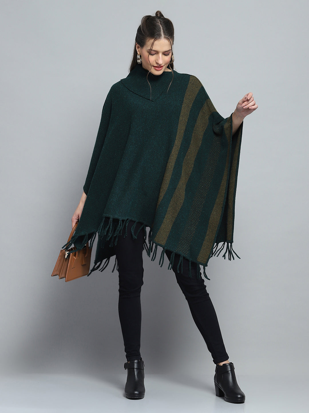 Women Green Self Design Poncho