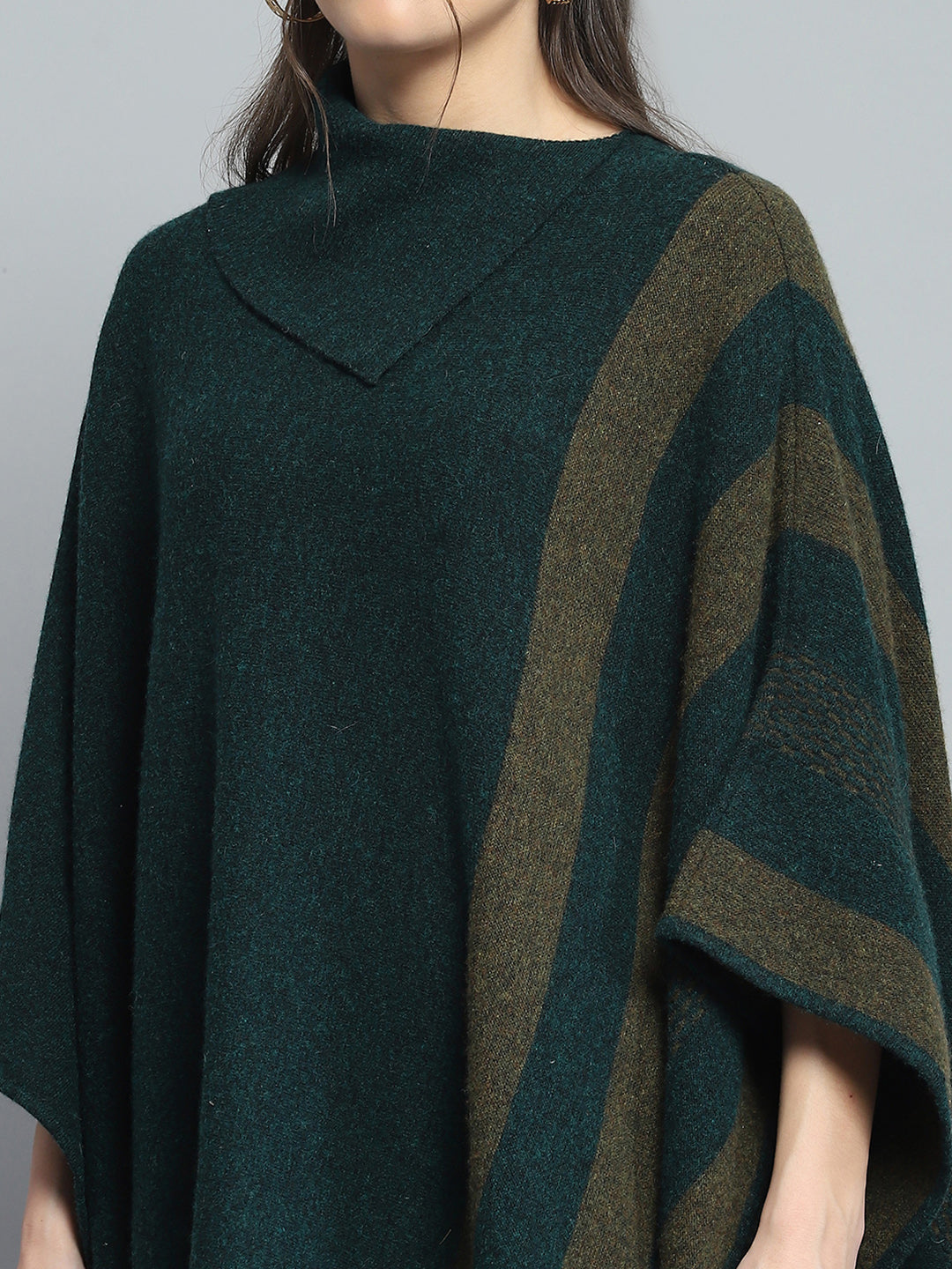 Women Green Self Design Poncho