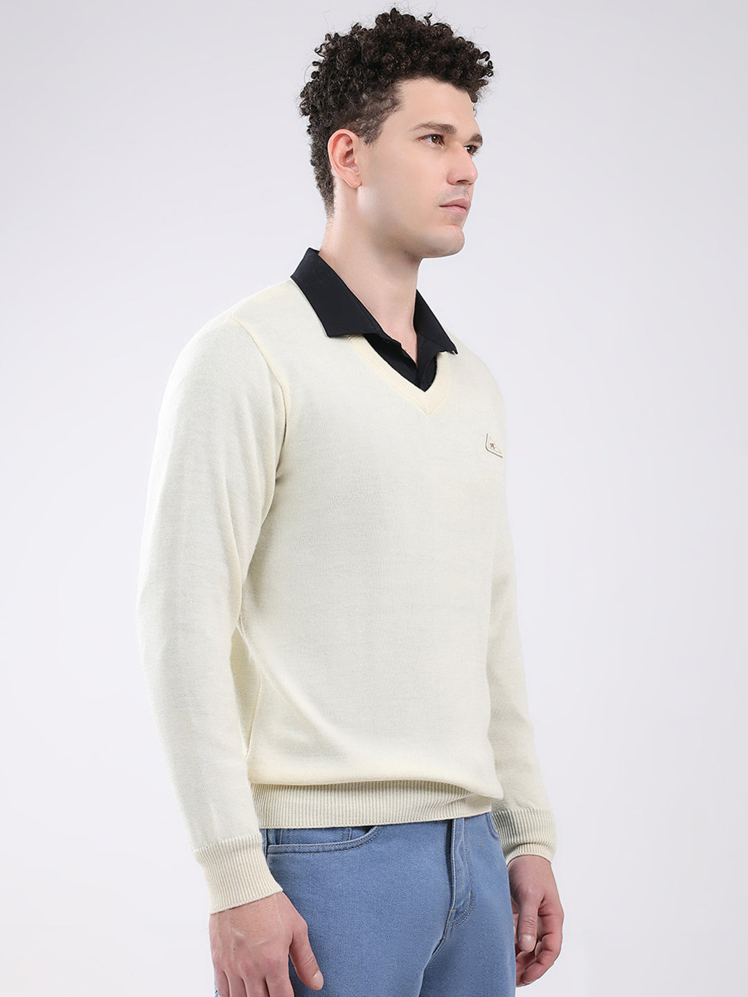 Men Cream Solid V Neck Full Sleeve Pullover