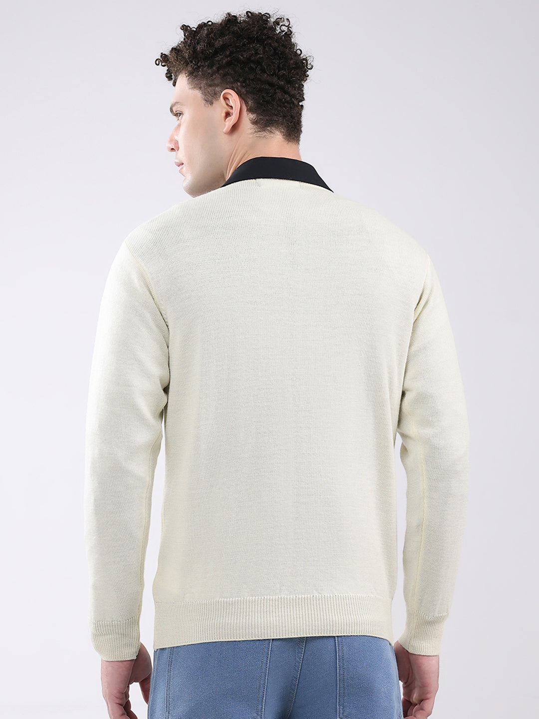 Men Cream Solid V Neck Full Sleeve Pullover