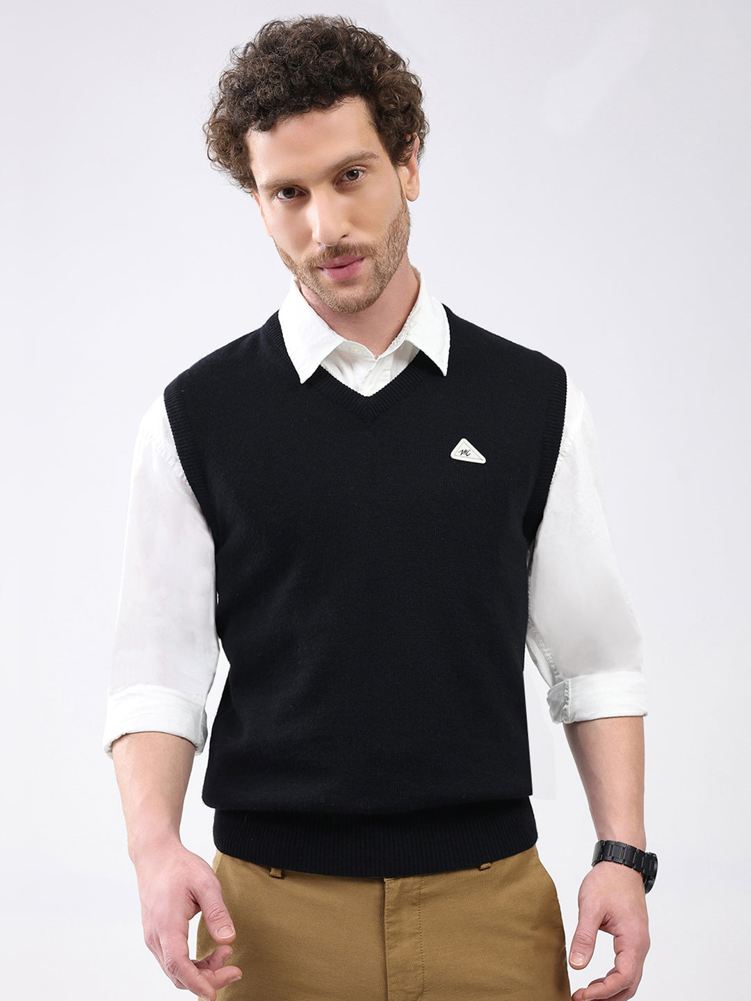 Men Black Solid V Neck Sleeveless Sweater