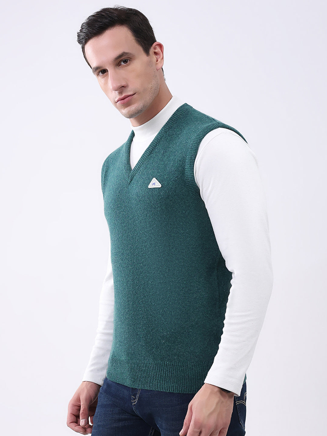 Men Green Solid V Neck Sleeveless Sweater