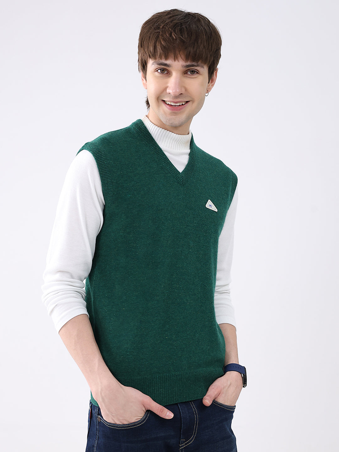 Men Green Solid V Neck Sleeveless Sweater