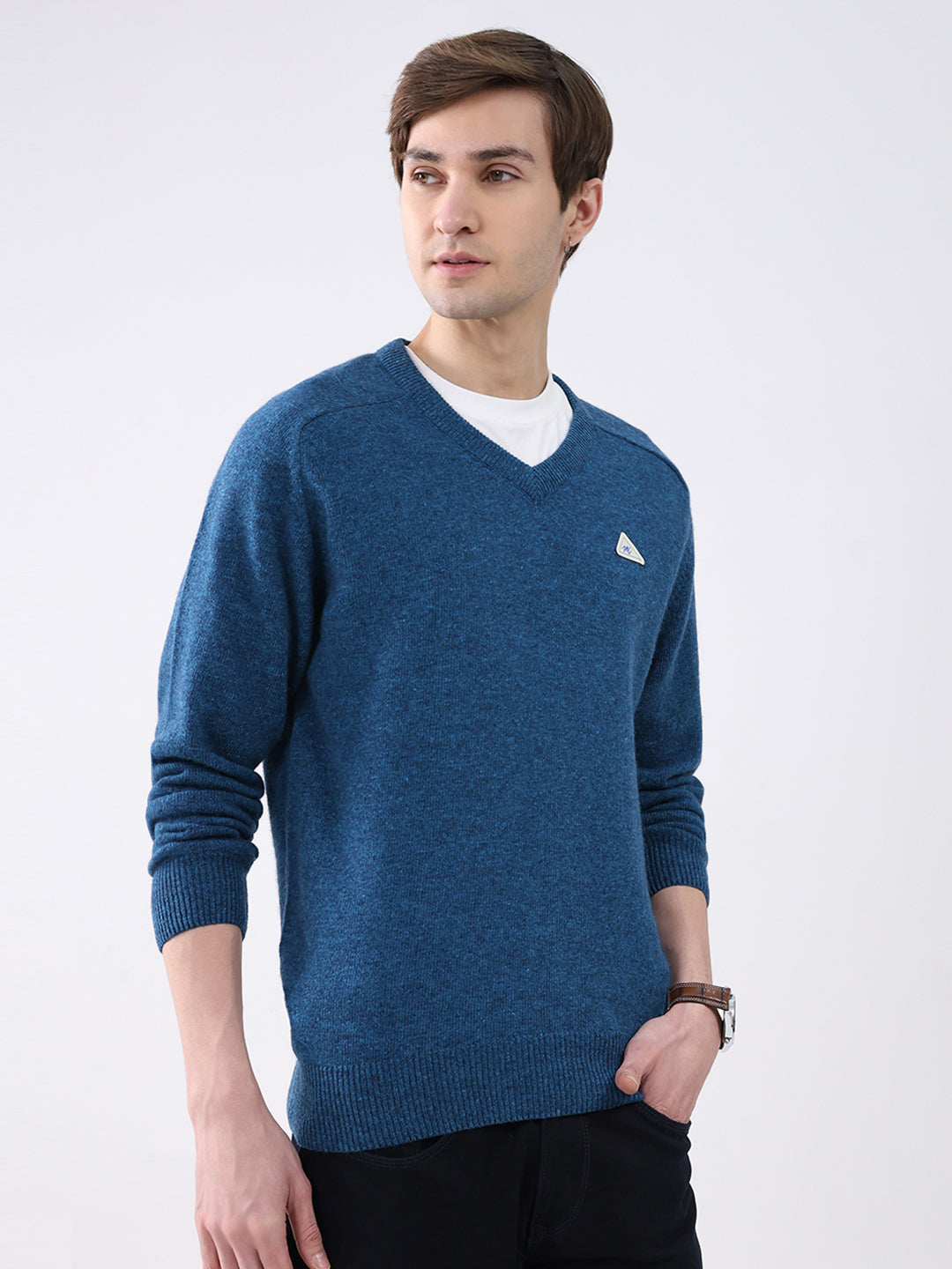 Men Blue Solid V Neck Full Sleeve Pullover