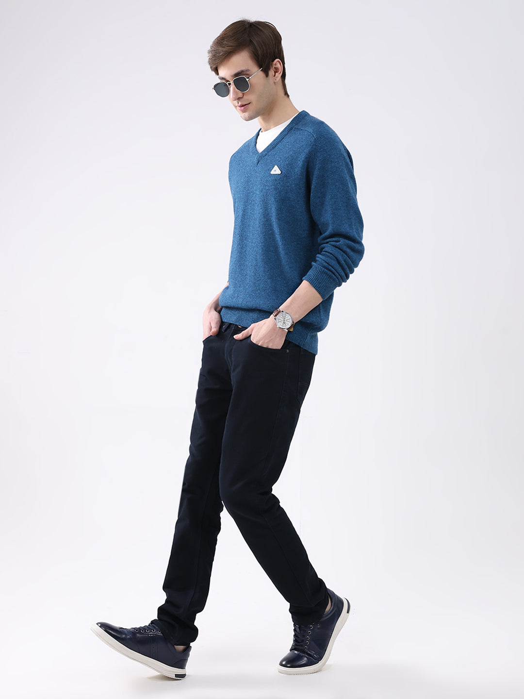 Men Blue Solid V Neck Full Sleeve Pullover
