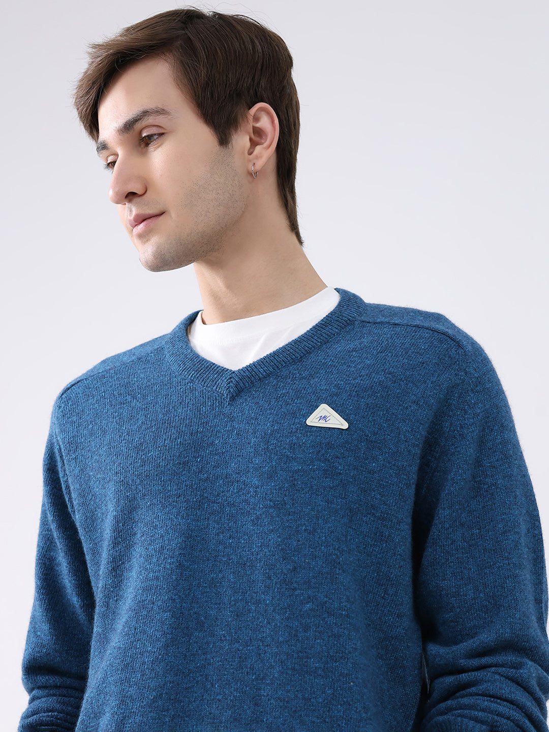 Men Blue Solid V Neck Full Sleeve Pullover