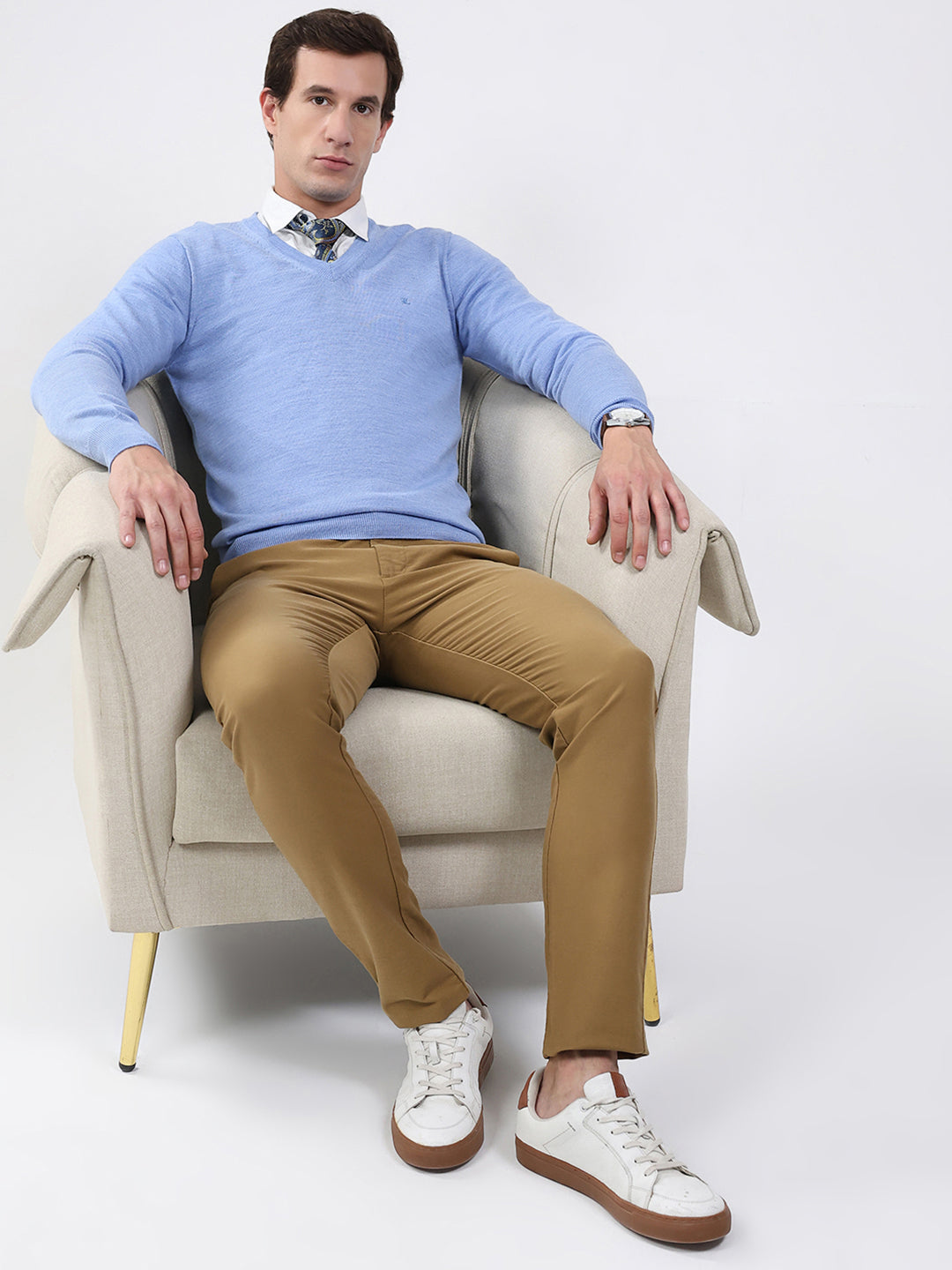 Luxuria Men Blue Solid V Neck Full Sleeve Pullover