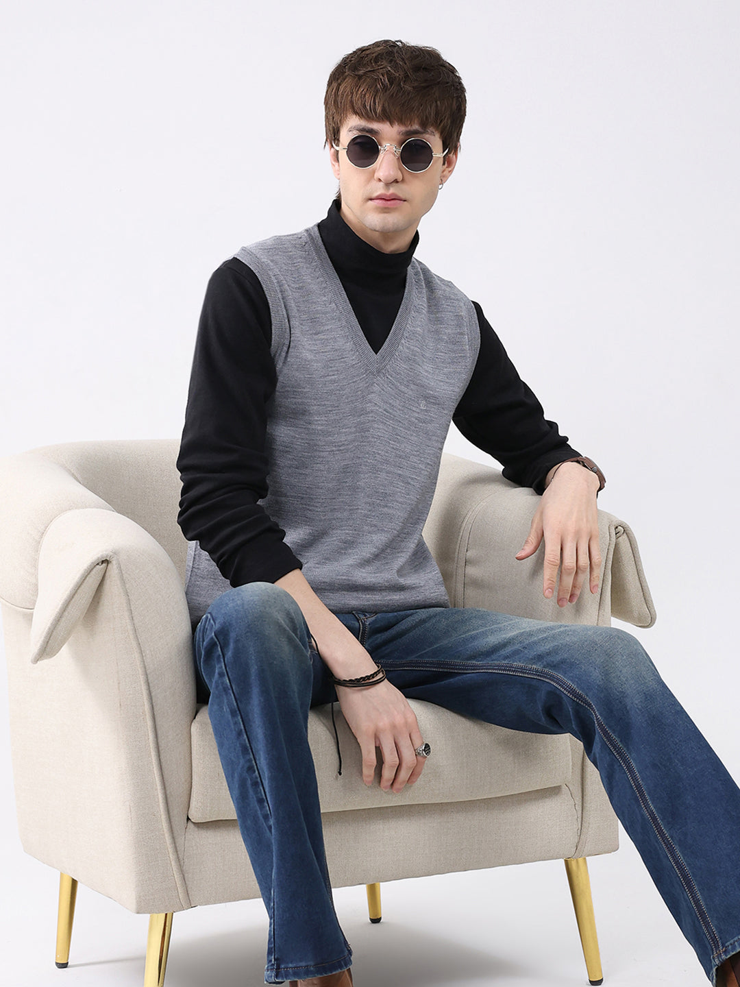 Luxuria Men Grey Solid V Neck Sleeveless Sweater
