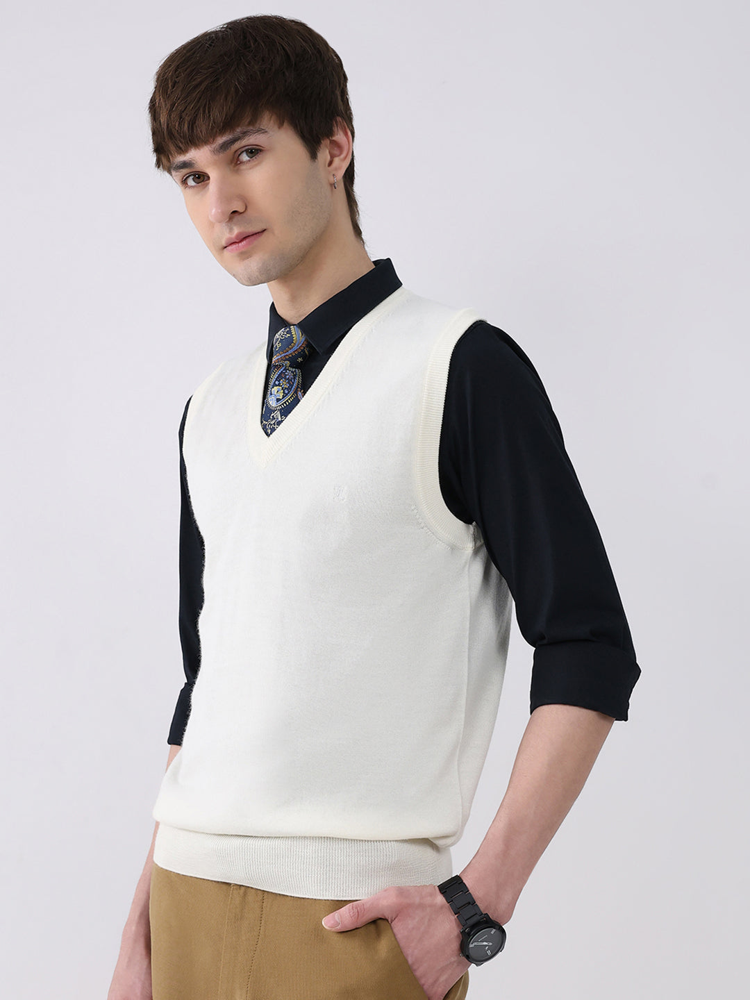 Luxuria Men White Solid V Neck Sleeveless Sweater