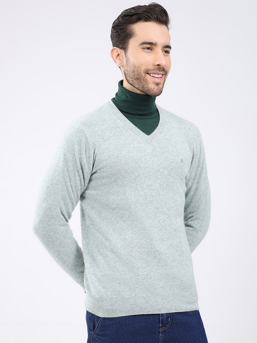 Luxuria Men Green Solid V Neck Full Sleeve Pullover