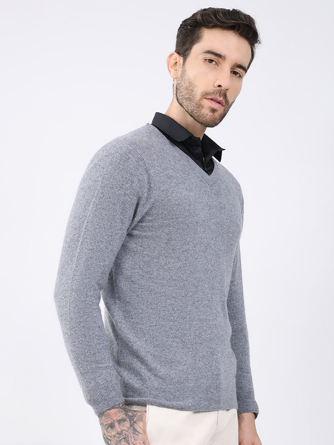 Luxuria Men Grey Solid V Neck Full Sleeve Pullover