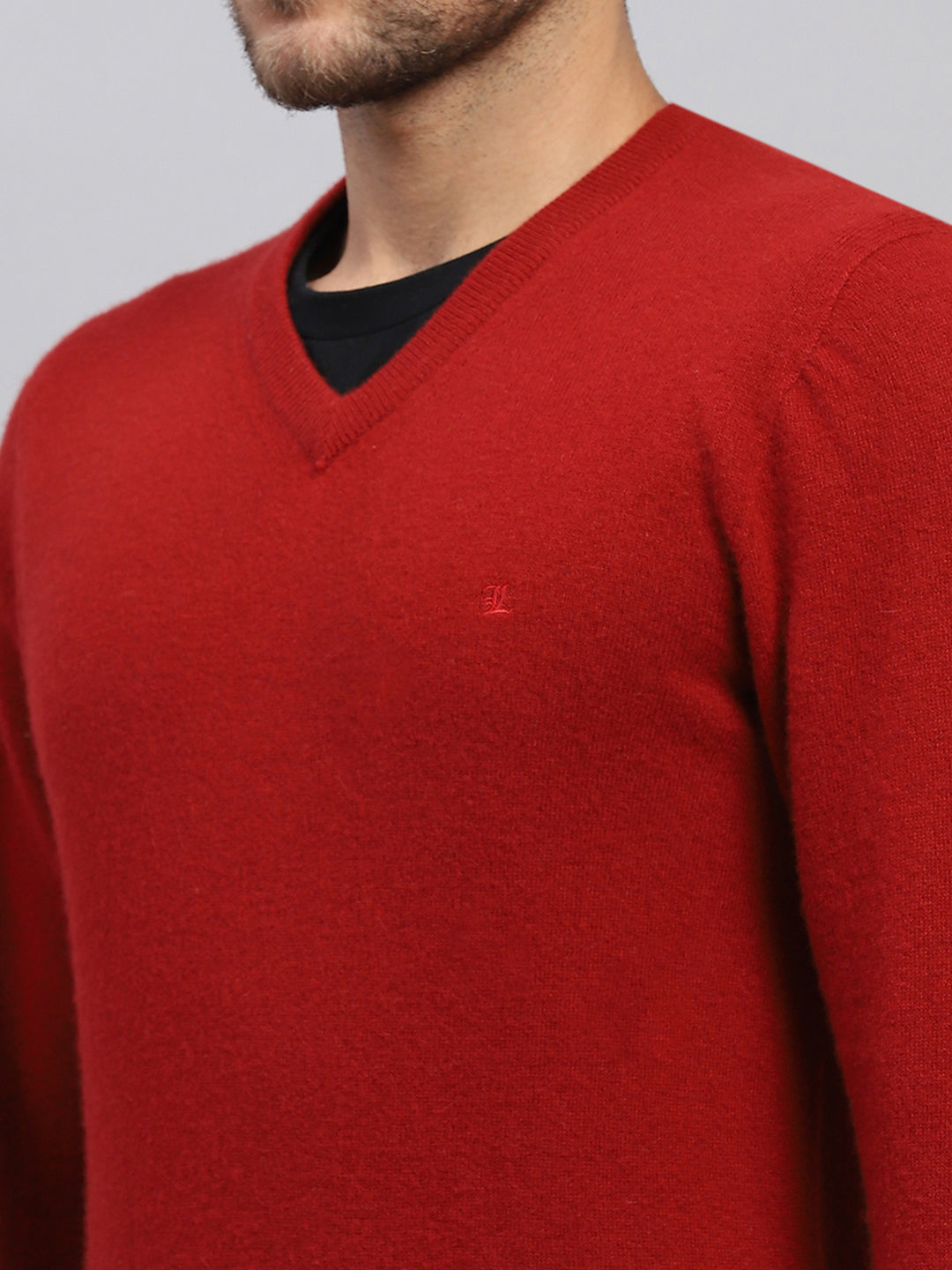 Luxuria Men Maroon Solid V Neck Full Sleeve Pullover