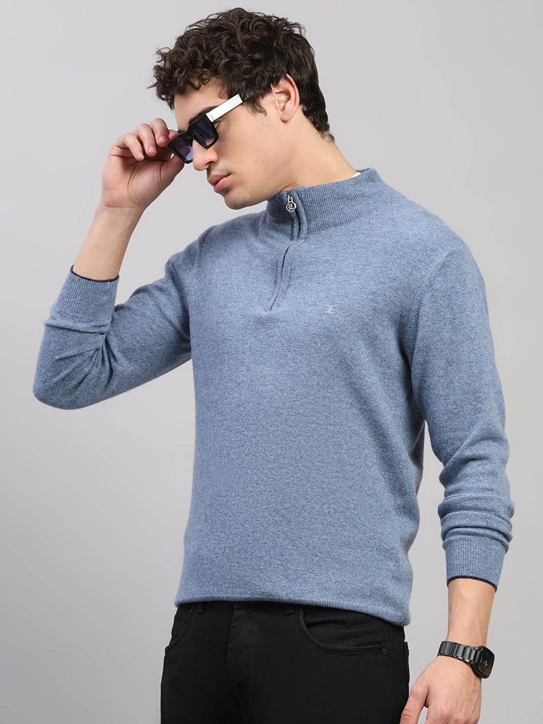 Luxuria Men Blue Solid Collar Full Sleeve Pullover