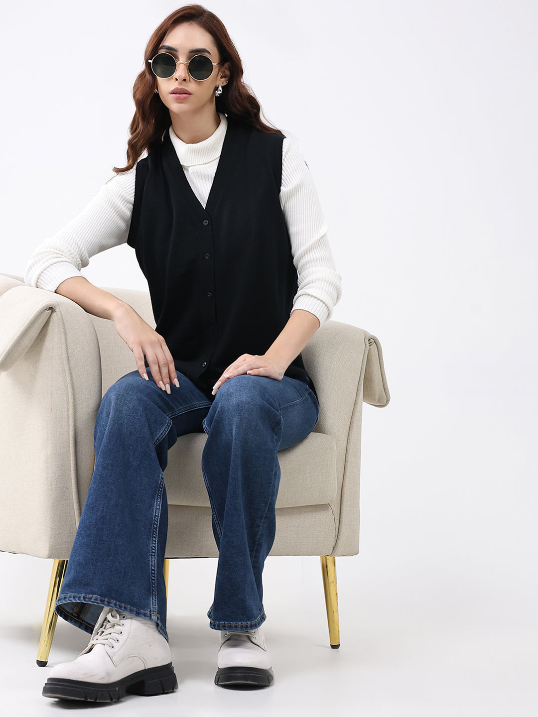 Luxuria Women Black Solid V Neck Sleeveless Cardigan