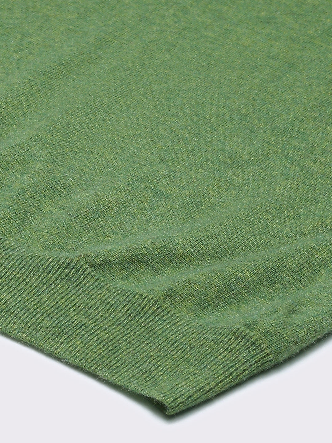 Men Green Solid V Neck Sleeveless Sweater