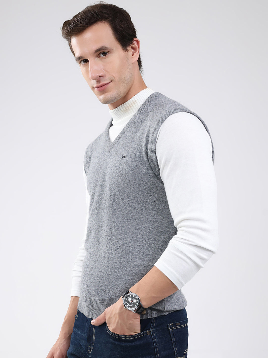 Men Grey Solid V Neck Sleeveless Sweater