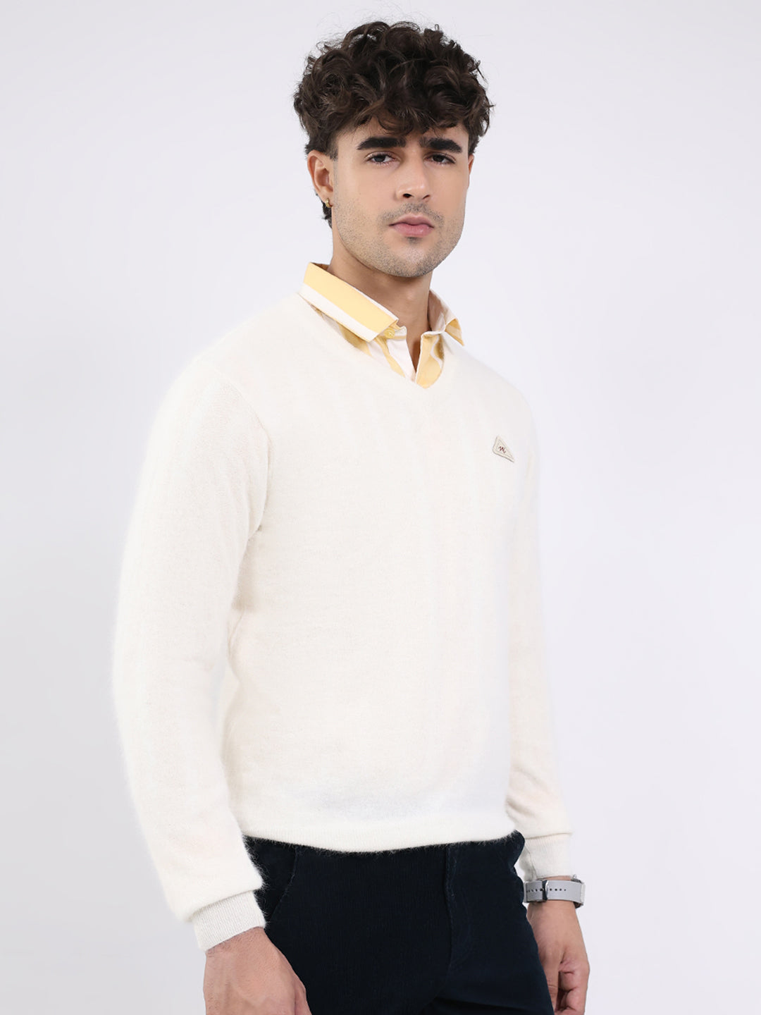 Men White Solid V Neck Full Sleeve Pullover