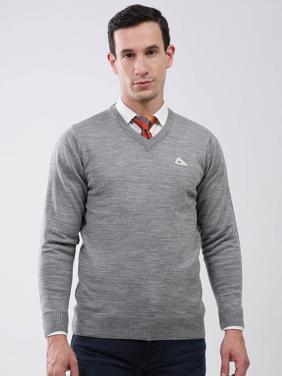 Men Grey Solid V Neck Full Sleeve Pullover