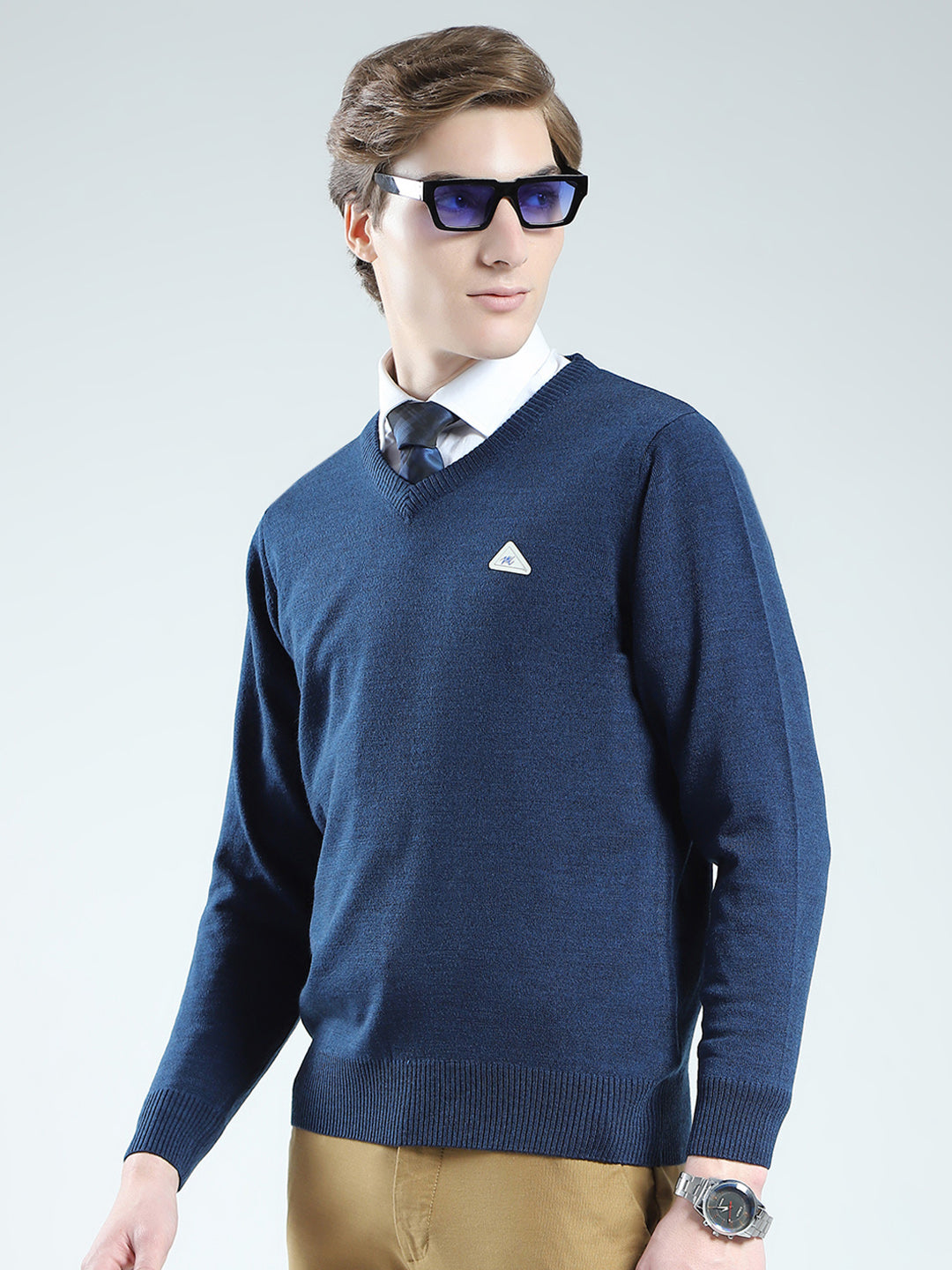 Men Blue Solid V Neck Full Sleeve Pullover