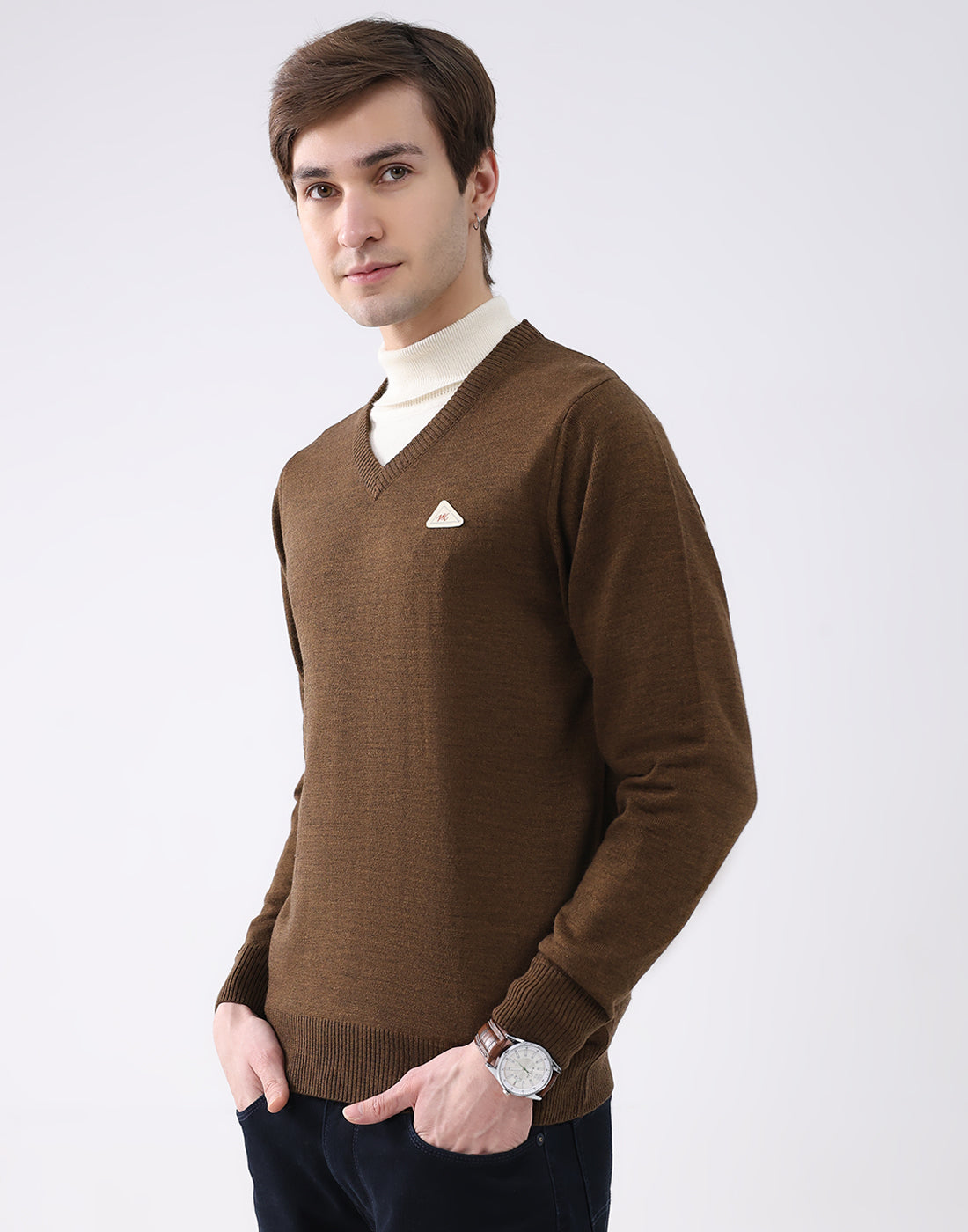 Men Brown Solid V Neck Full Sleeve Pullover