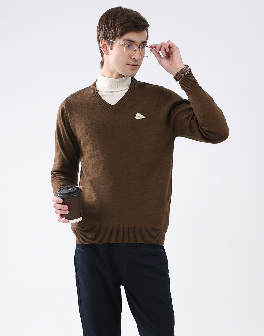 Men Brown Solid V Neck Full Sleeve Pullover