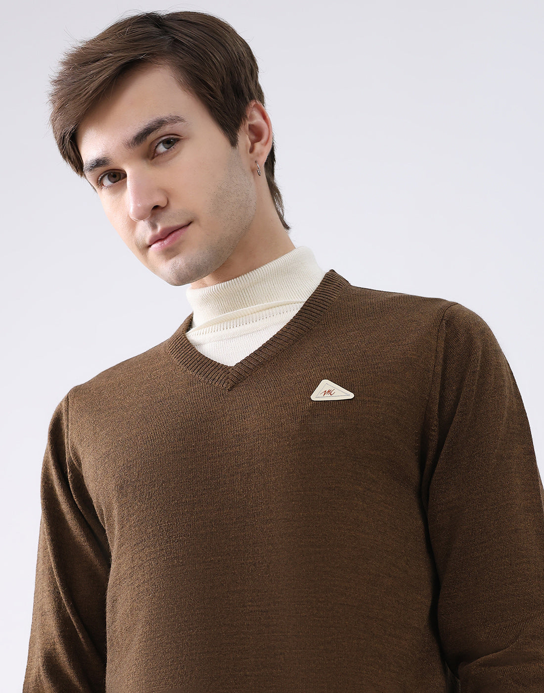 Men Brown Solid V Neck Full Sleeve Pullover