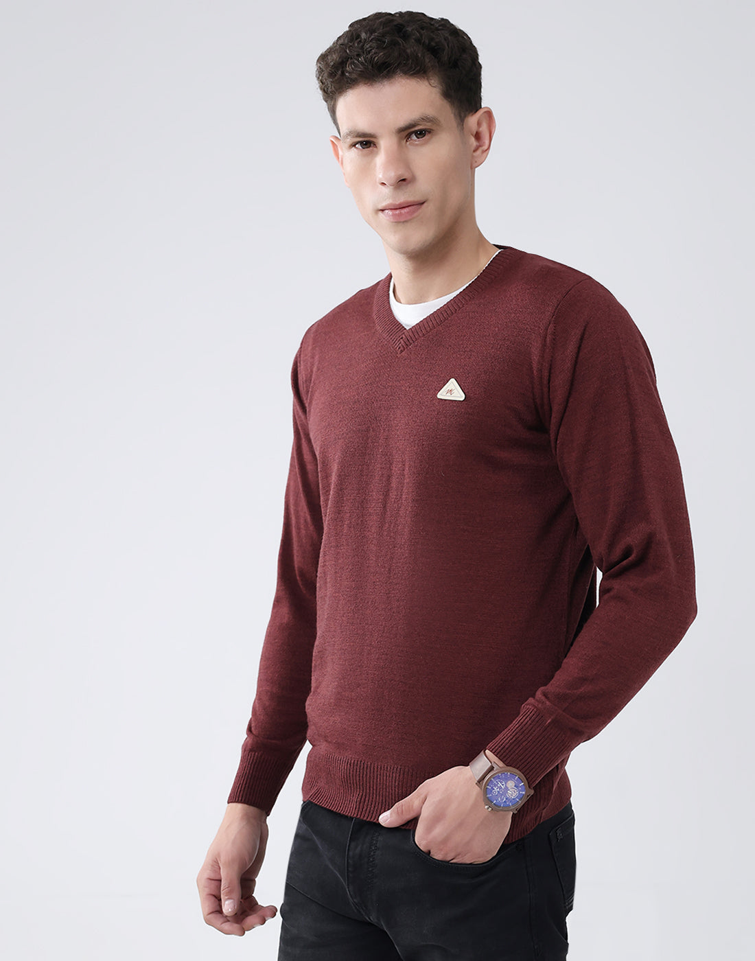 Men Maroon Solid V Neck Full Sleeve Pullover
