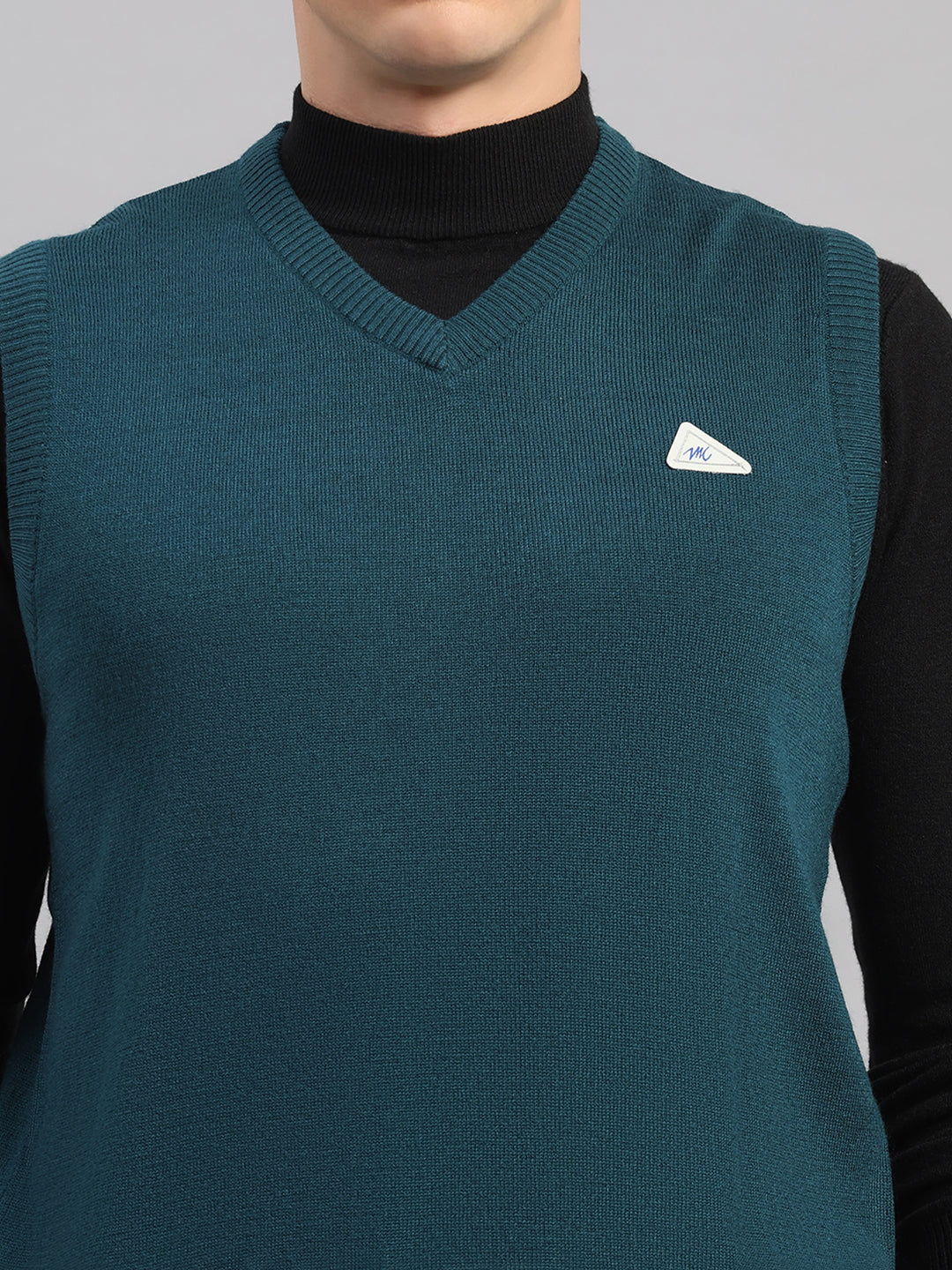 Men Teal Blue Solid V Neck Sleeveless Sweater