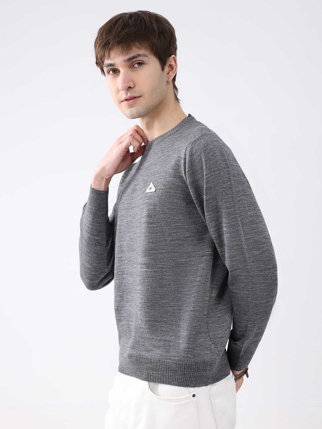 Men Grey Solid Round Neck Full Sleeve Pullover