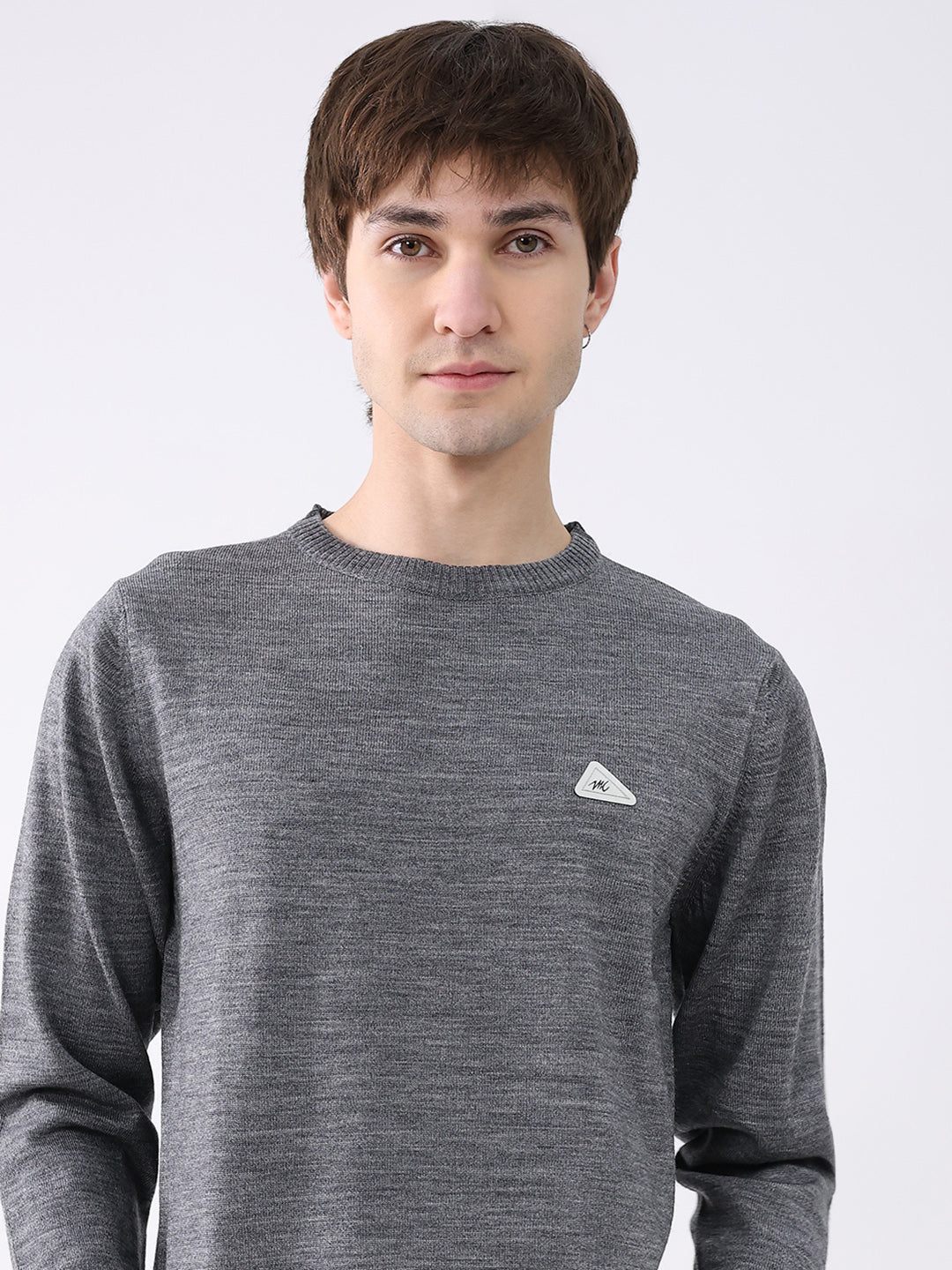Men Grey Solid Round Neck Full Sleeve Pullover