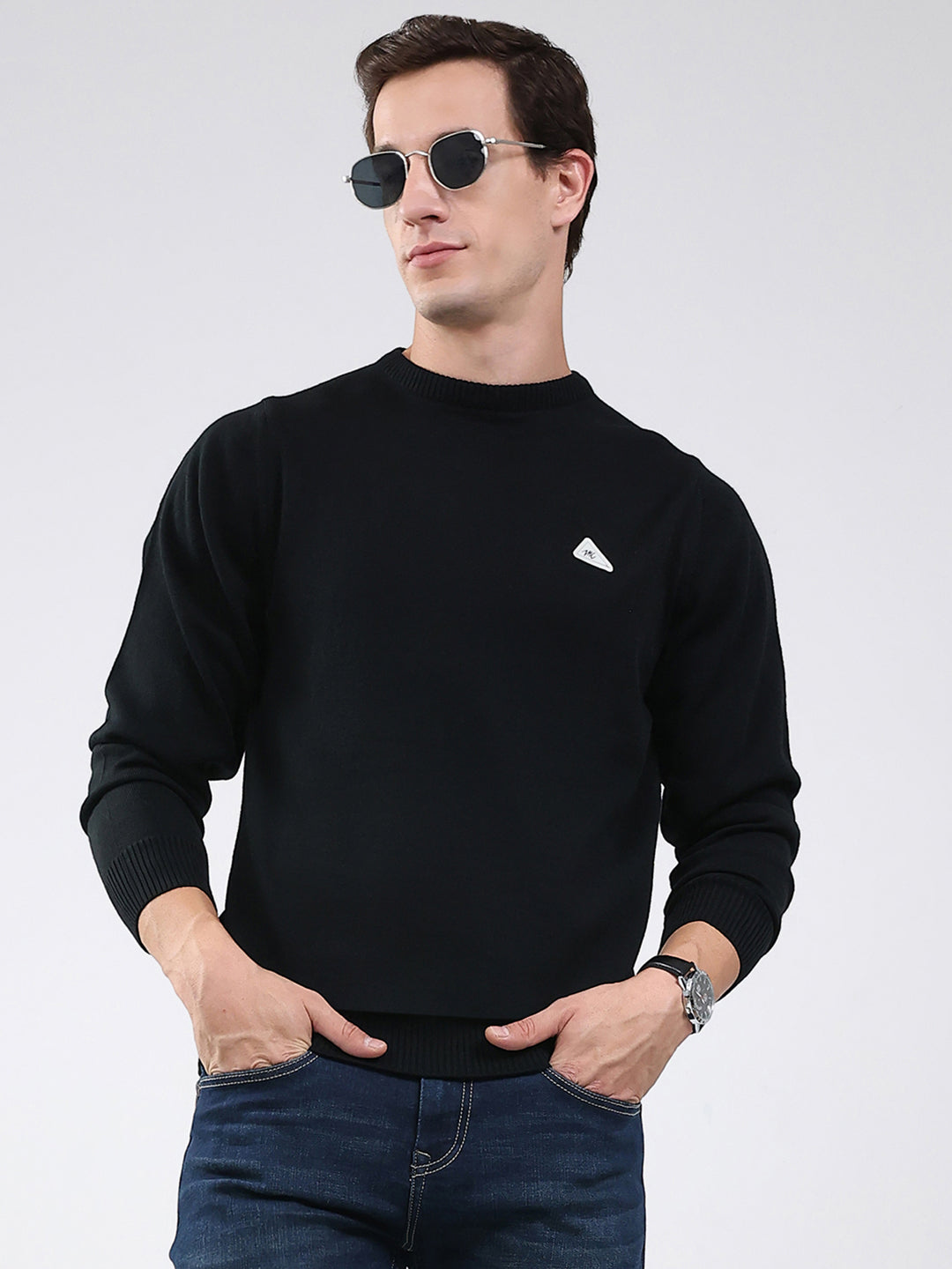 Men Black Solid Round Neck Full Sleeve Pullover